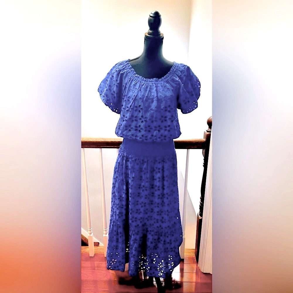 NWT 💙Jennifer & Grace💙Eyelet Bubble Top & Maxi Skirt Set; size M